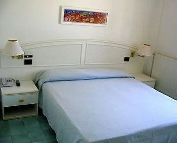 فندق Paradiso