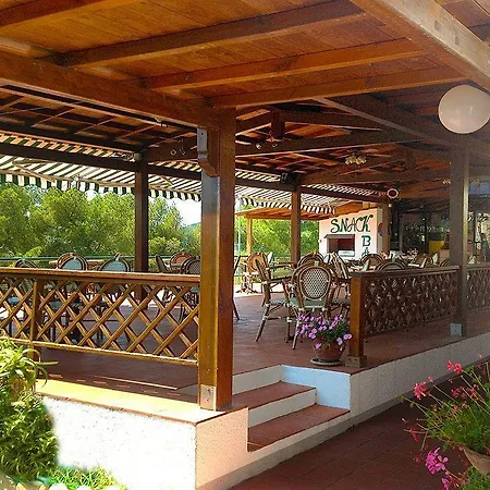 Paradiso فندق 3*